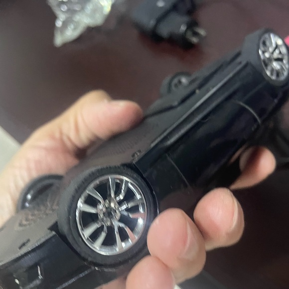 Car With speaker , Usb Drive Reader And Radio. - Picture 5 of 6